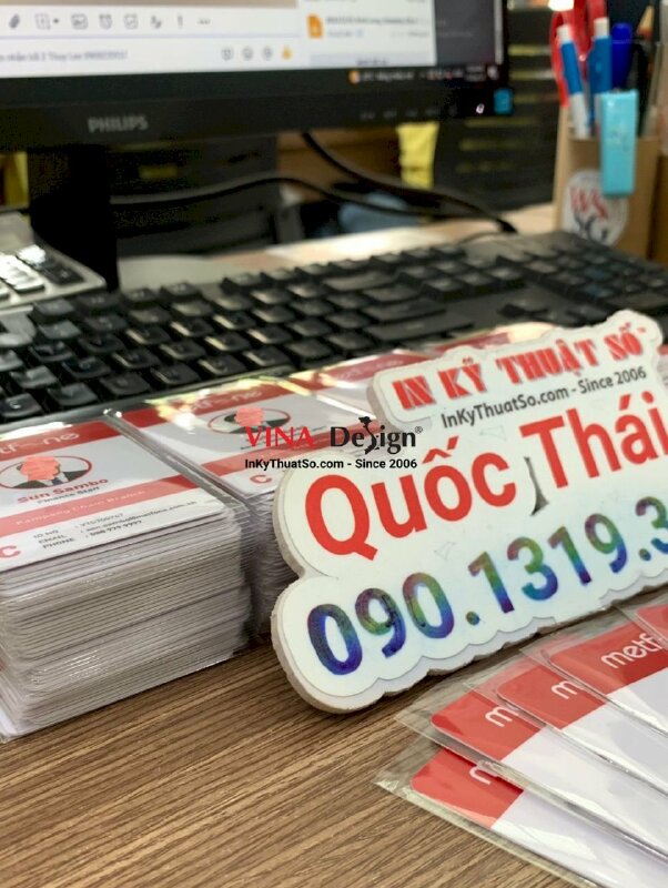 In thẻ nhân viên công ty nhà mạng viễn thông, hàng gửi từ TPHCM đi Campuchia - INKTS1011