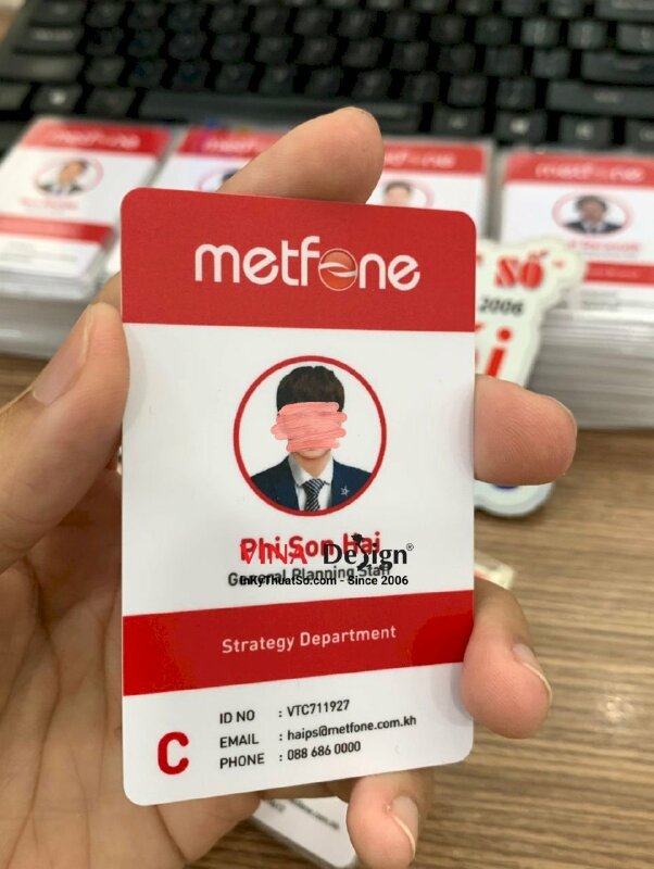 In thẻ nhân viên công ty nhà mạng viễn thông, hàng gửi từ TPHCM đi Campuchia - INKTS1011