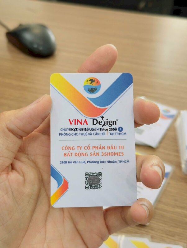 In thẻ nhân viên số lượng ít cho bất động sản chuyên cung cấp dịch vụ phòng cho thuê và căn hộ - INKTS3778