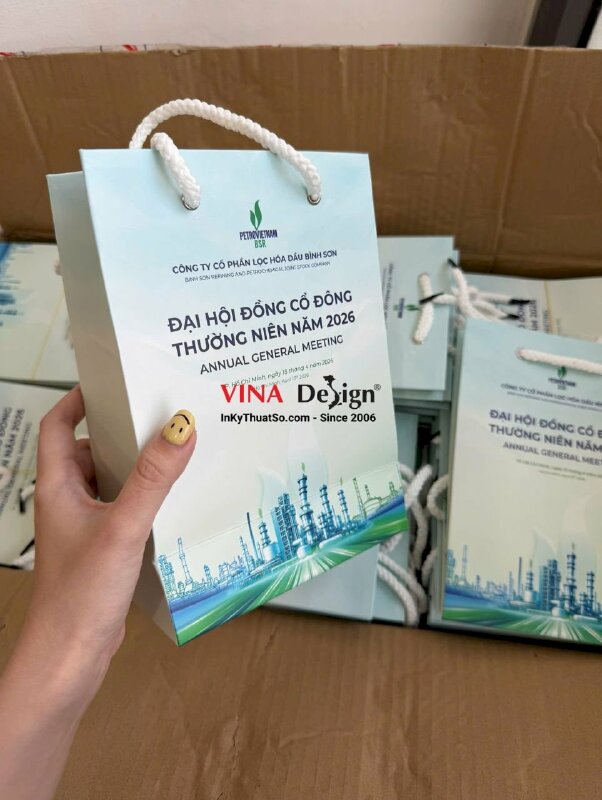 In túi giấy quà tặng sự kiện Đại hội đồng cổ đông thường niên công ty lọc hóa dầu - INKTS3788