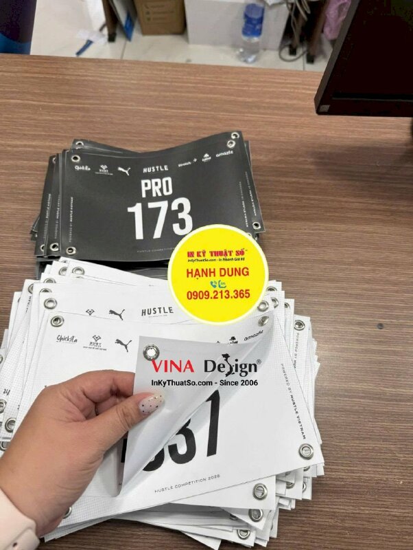 Running BIB giải chạy marathon đeo trước ngực áo vận động viên, in PP cán mờ, đóng khoen 4 góc - INKTS3825
