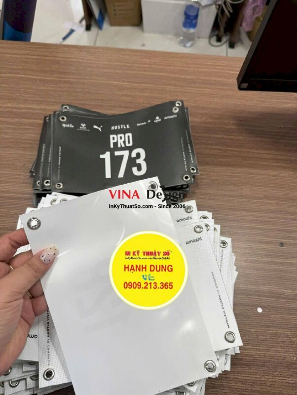 Running BIB giải chạy marathon đeo trước ngực áo vận động viên, in PP cán mờ, đóng khoen 4 góc - INKTS3825