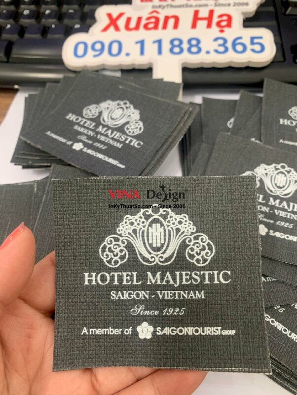 In lên da logo khách sạn, in chữ lên da (tấm da khách hàng cung cấp) - INKTS989
