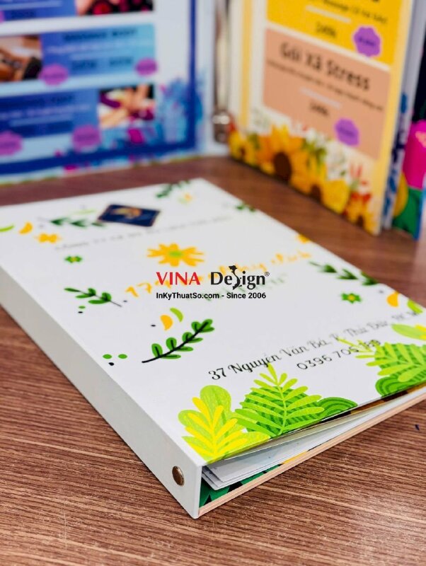 In menu Spa bìa còng, ruột tháo thay di động, menu cuốn đẹp khổ A4 - INKTS3829