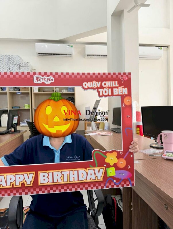 Khung chụp ảnh check in sự kiện sinh nhật Happy Birthday cho khách hàng đến quán nướng lẩu - INKTS3810