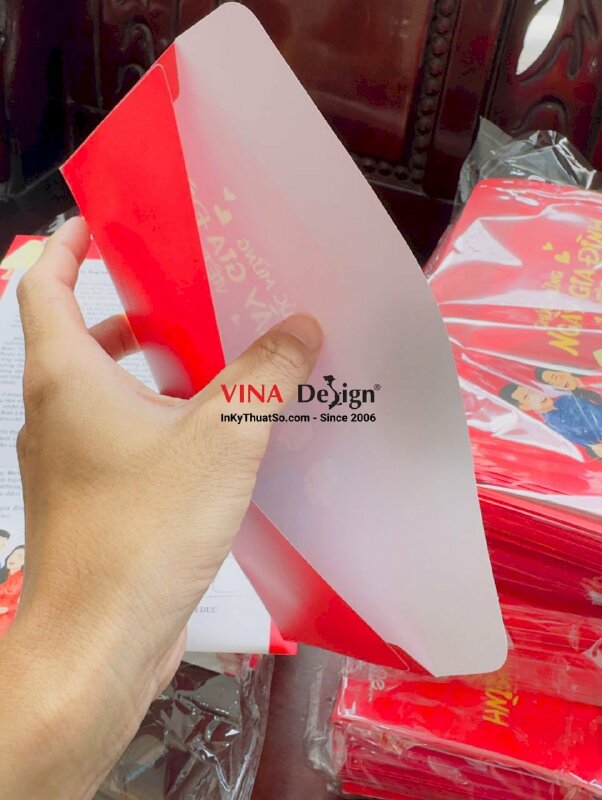 Set bao thư & thiệp chúc mừng Ngày Gia Đình Việt Nam cho công ty nhà mạng viễn thông, hàng gửi từ TPHCM đi Campuchia - INKTS3820