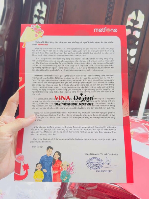 Set bao thư & thiệp chúc mừng Ngày Gia Đình Việt Nam cho công ty nhà mạng viễn thông, hàng gửi từ TPHCM đi Campuchia - INKTS3820