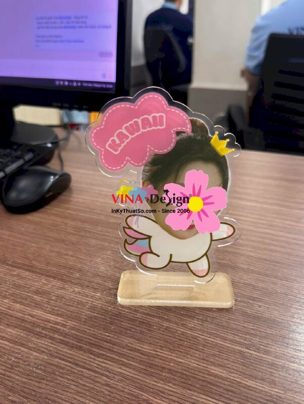 Standee mica để bàn làm cho nhóm bạn thân, mô hình mica trưng bày in UV 1 mặt ghép face nữ - INKTS3824