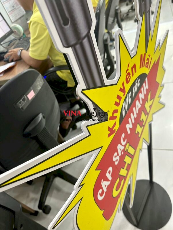 Chân standee ngoài trời mô hình sản phẩm quảng cáo khuyến mãi - INKTS892