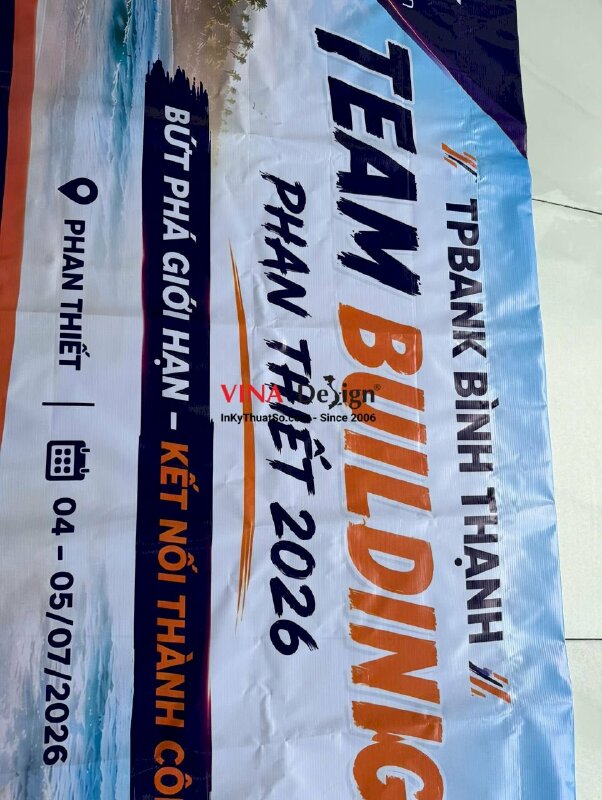 In bandroll team building du lịch công ty, bạt hiflex khổ lớn, có chỉnh nét file thiết kế từ ChatGPT - INKTS3838