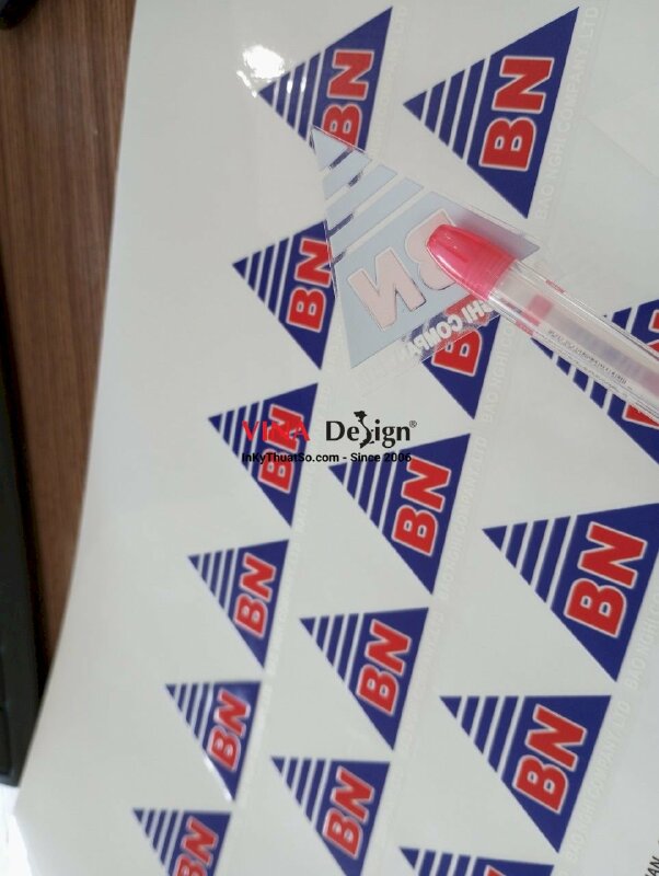 In logo công ty thiết bị công nghiệp, in tem logo hình tam giác - INKTS865