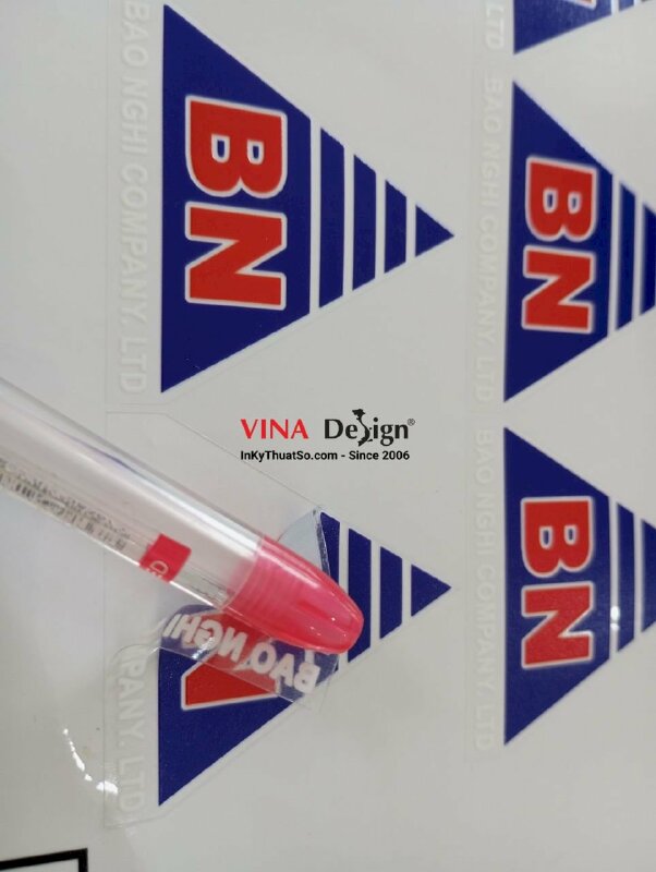 In logo công ty thiết bị công nghiệp, in tem logo hình tam giác - INKTS865