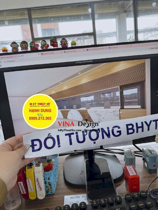 Cắt chữ Decal dán quầy phát thuốc bệnh viện, cắt vi tính chữ, số Decal vật tư màu xanh dương - INKTS3890