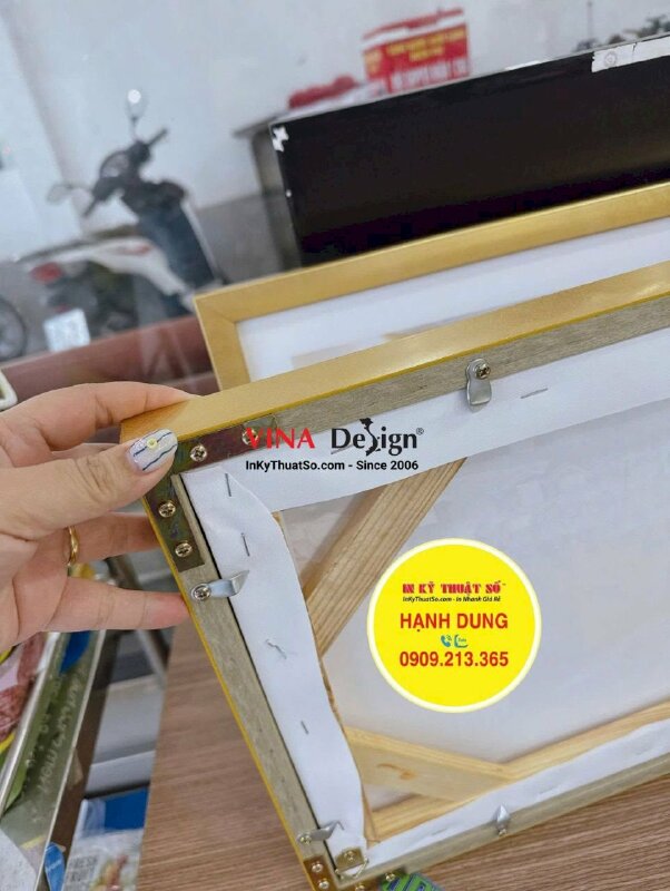 In ảnh kỷ niệm Khóa tu ngày an lạc tại Chùa, tranh Canvas mực dầu bóng, đóng khung viền vàng - INKTS3870