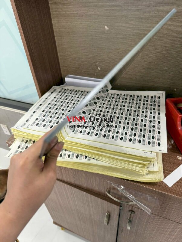 In bảng hiệu Mica trong cho công ty tư vấn và quản lý - INKTS3861