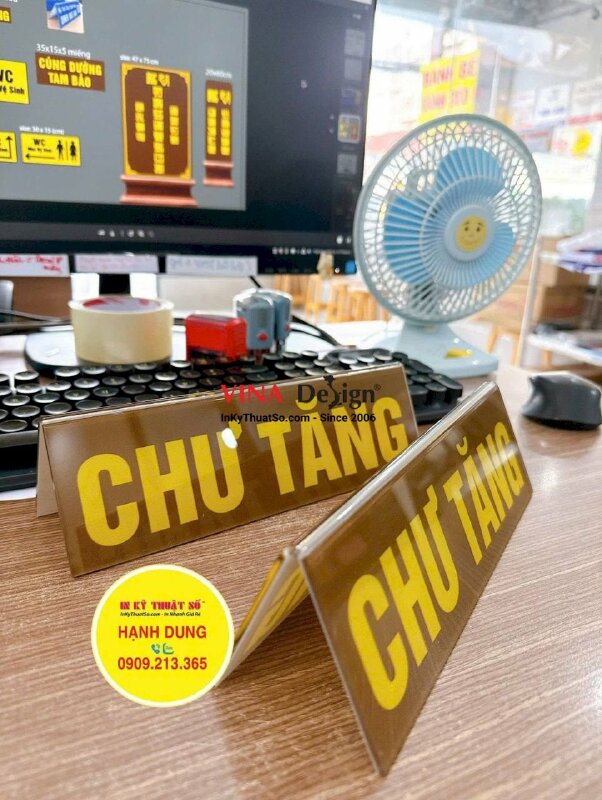 In bảng thông tin Mica chữ A để bàn chức danh Chư Tăng, standee Mica để bàn 2 mặt xem - INKTS3862