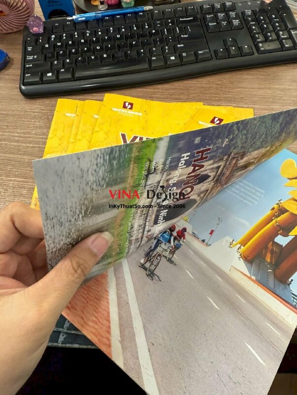 In Catalogue gói dịch vụ tour du lịch Việt Nam cho khách nước ngoài, 12 trang, 100 cuốn, ruột + bìa C150gsm - INKTS24
