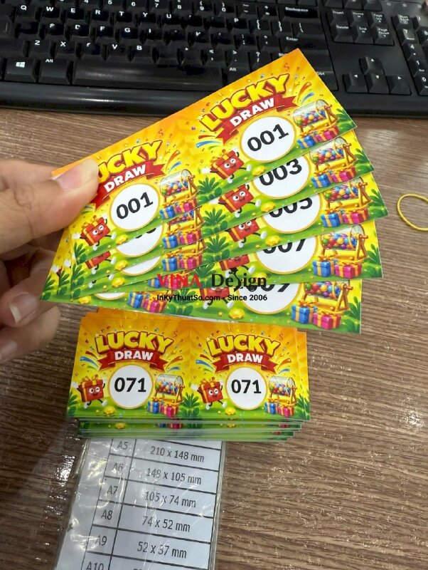 In phiếu rút thăm may mắn lucky draw, gập đôi cấn răn cưa 1 đường, đánh số nhảy - INKTS3875