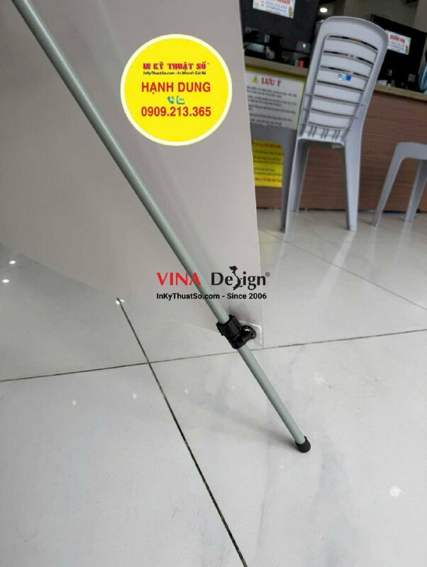 In Poster thanh lý hàng trưng bày, poster giảm giá in PP cán bóng, có bán khung dựng standee chữ X - INKTS3893