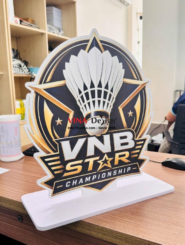 In standee Formex để bàn logo giải đấu cầu lông badminton - INKTS3895