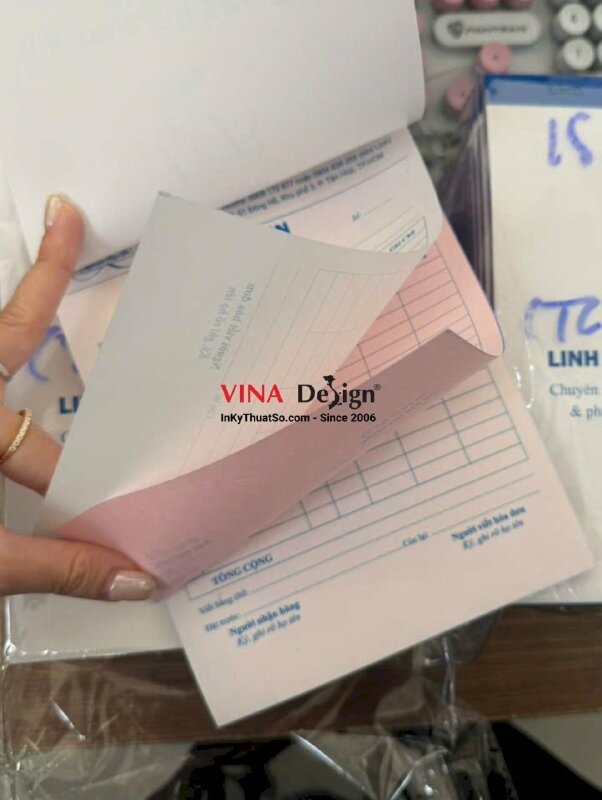 In hóa đơn bán hàng cho Spa Bag dịch vụ tân trang & phục hồi làm mới túi, ví, giày dép hàng hiệu - INKTS3905