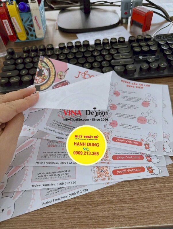 In giấy lót bàn ăn cho chuỗi nhà hàng lẩu Hàn Quốc, loại dùng 1 lần - INKTS3928