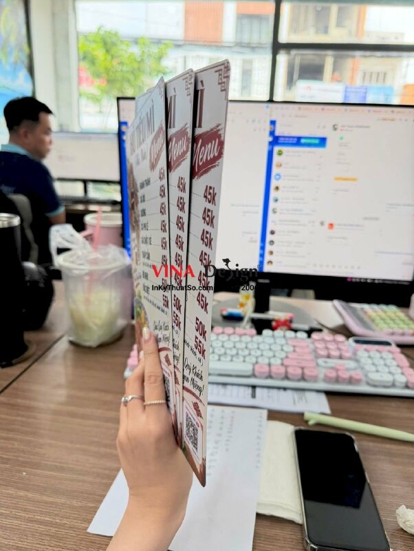 In menu quán hủ tiếu mì, tấm menu cầm tay nhựa dày in 2 mặt, cán mờ - INKTS3914