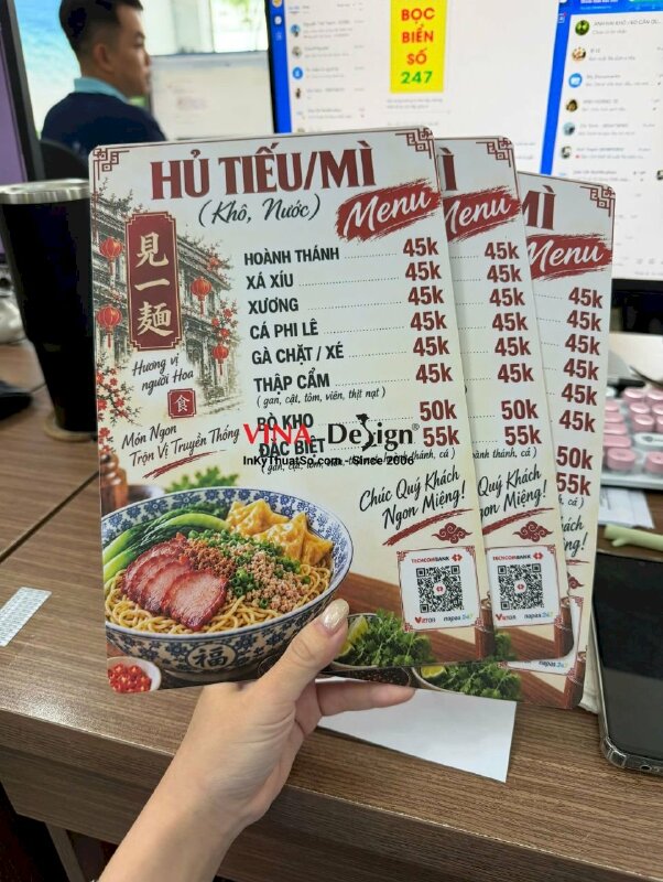 In menu quán hủ tiếu mì, tấm menu cầm tay nhựa dày in 2 mặt, cán mờ - INKTS3914