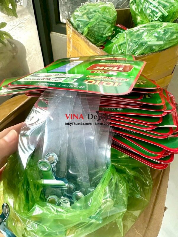 In Wobbler dây kẹp nhựa trong giới thiệu sản phẩm dược mỹ phẩm - INKTS3918